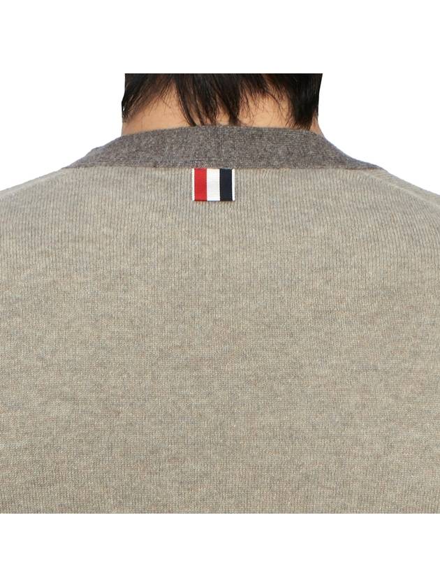 Men's Diagonal Armband Cashmere V-Neck Cardigan Beige - THOM BROWNE - BALAAN 8