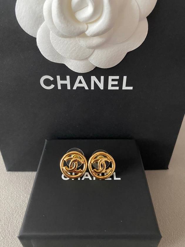 CC Logo Round Stud Earrings Gold - CHANEL - BALAAN 6