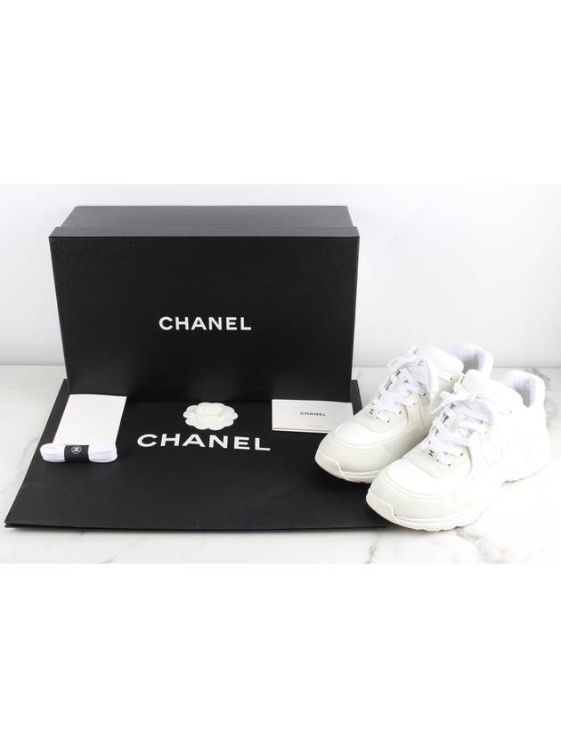 CC logo sneakers - CHANEL - BALAAN 2