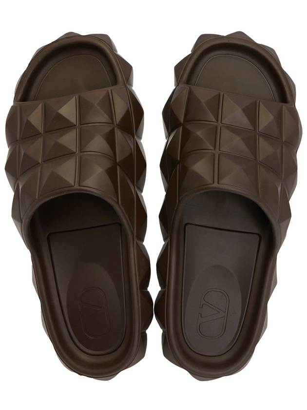 Roman Studded Turtle Sandals Brown - VALENTINO - BALAAN.