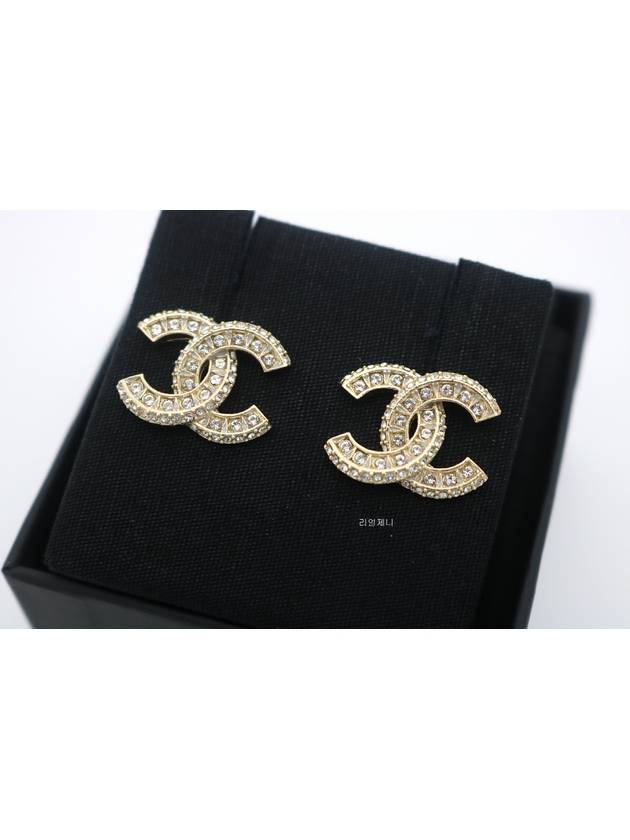 Metal Earrings Diamantes & Gold Crystal - CHANEL - BALAAN 2