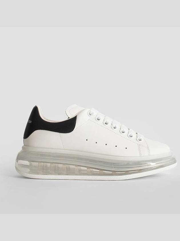 Oversized Clear Sole Low Top Sneakers Black White - ALEXANDER MCQUEEN - BALAAN 3