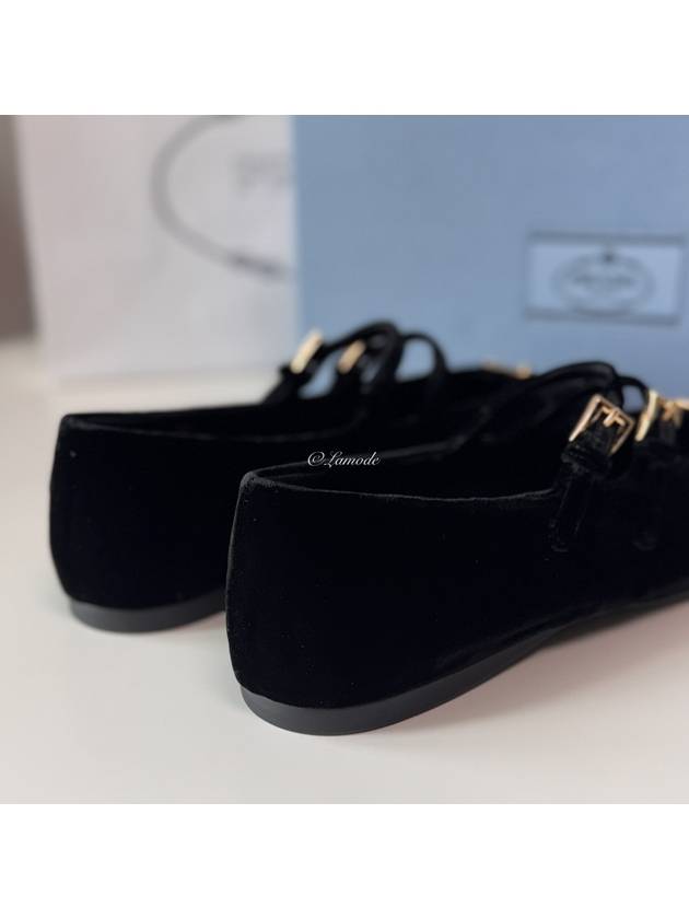 WOMAN BLACK FLATS - PRADA - BALAAN 10