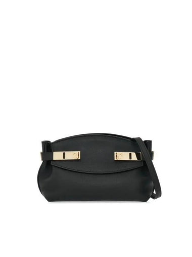 Hug Small Cross Bag Black - SALVATORE FERRAGAMO - BALAAN 1