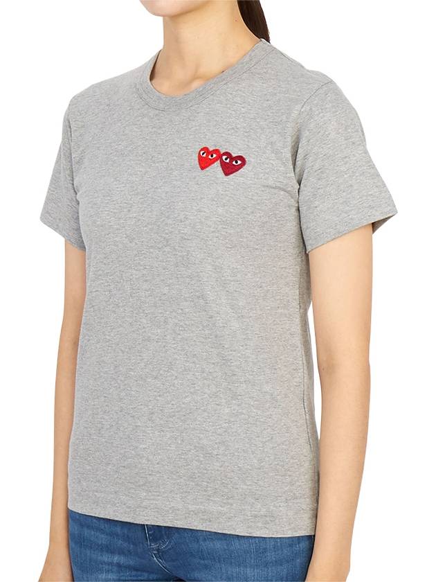 Comme des Gar ons Double Wappen Women s Short Sleeve T Shirt AZ T225 051 3 - COMME DES GARCONS PLAY - BALAAN 2