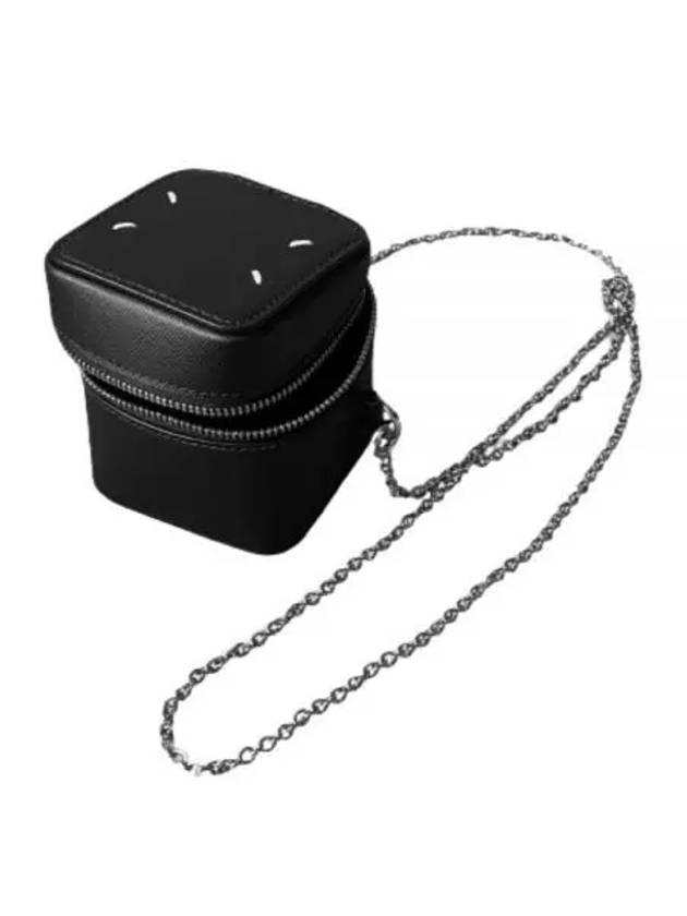 Four-Stitch Geometric Shoulder Bag Black - MAISON MARGIELA - BALAAN 2