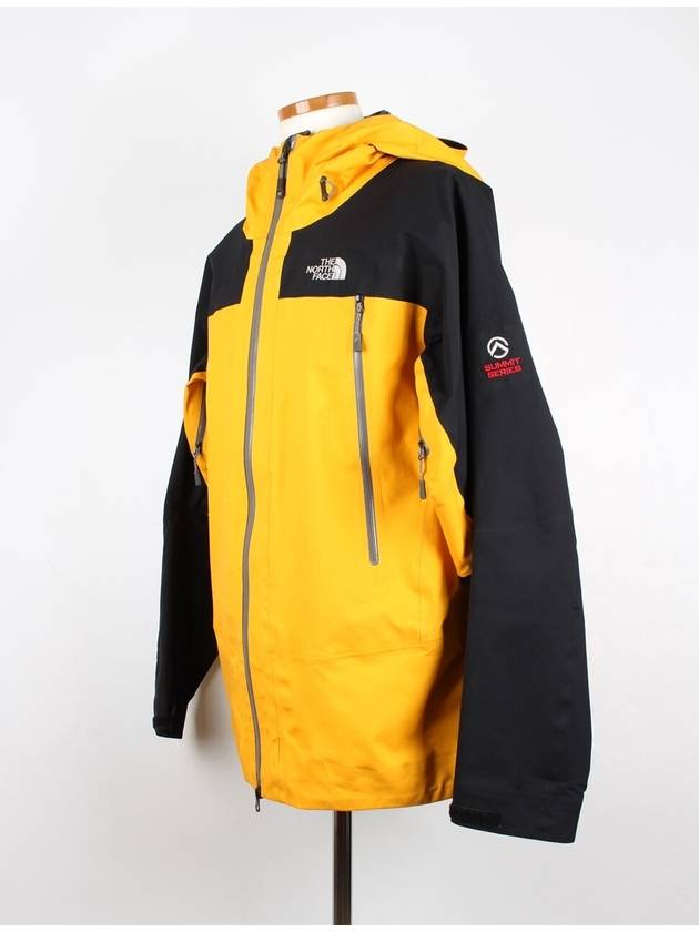 The Rockoff Gore Tex Windbreaker Jacket L - THE NORTH FACE - BALAAN 2