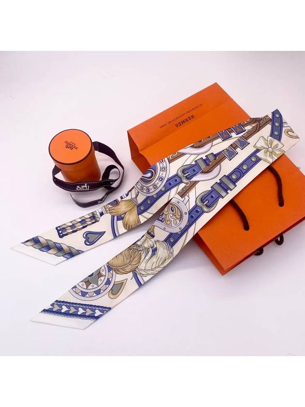 Harnais De Coeur Silk Scarf Creme - HERMES - BALAAN 3