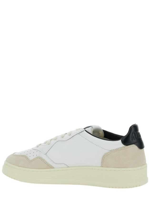 'Medalist Low' White Low Top Sneakers With Side Logo Detail In Leather And Suede Man - AUTRY - BALAAN 3