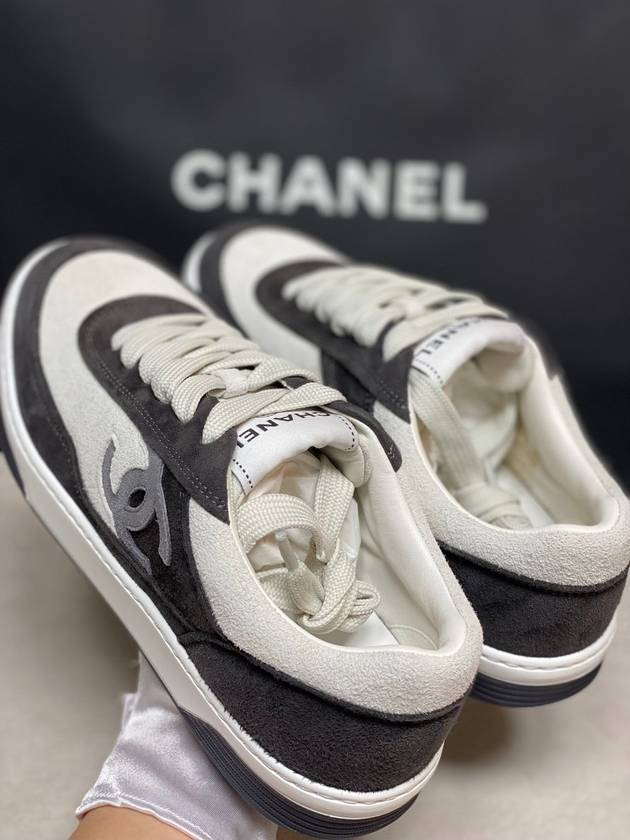 CC Logo Suede Kidskin Low Top Sneakers Black - CHANEL - BALAAN 3