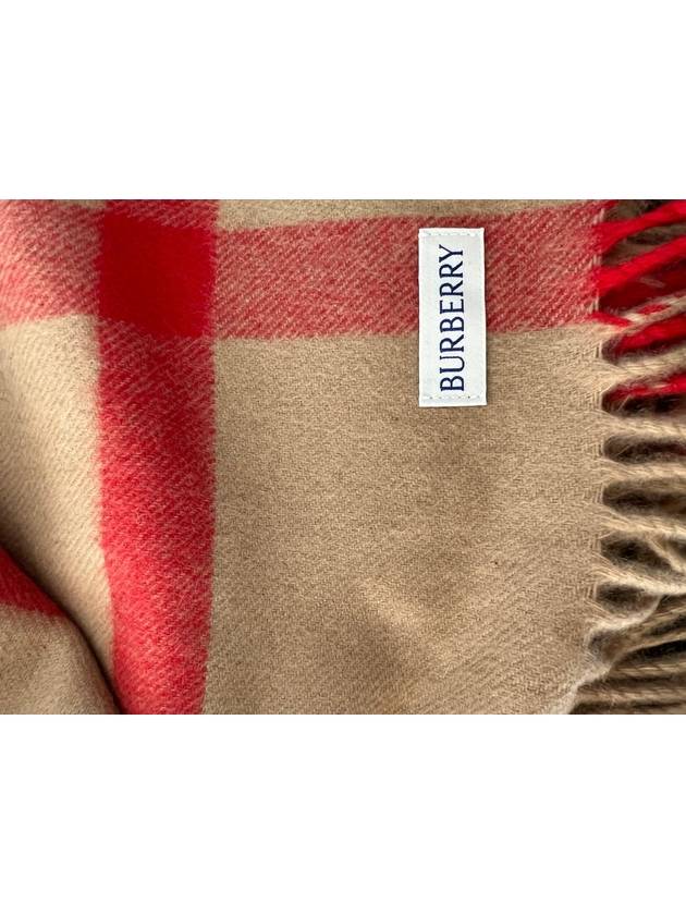 Wide Classic Check Cashmere Scarf Archive Beige - BURBERRY - BALAAN 6