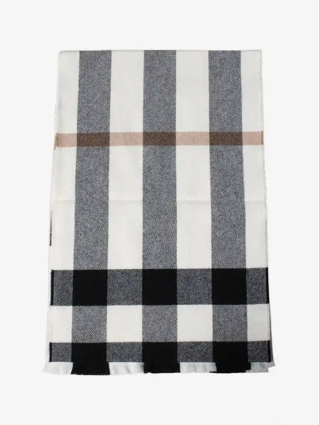 Lash Check Cashmere Wool Muffler White - BURBERRY - BALAAN.