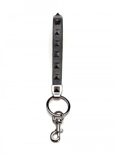 Rockstud Key Ring Black - VALENTINO - BALAAN 1