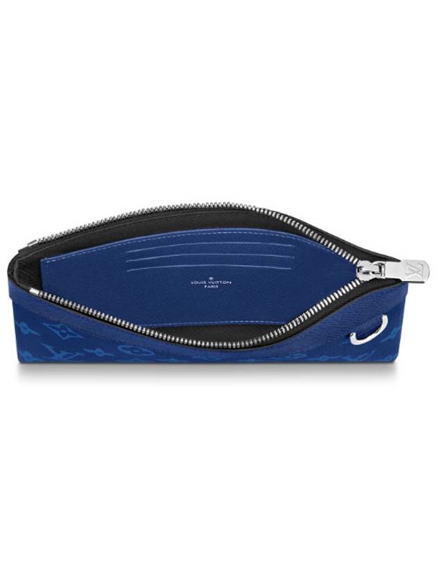 Discovery Pochette PM Clutch Bag Blue - LOUIS VUITTON - BALAAN 4