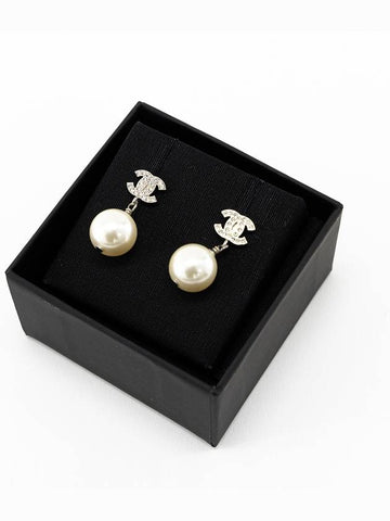 CC pearl drop earrings A36138 - CHANEL - BALAAN 1