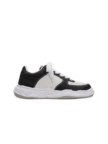 Wayne OG Sole Emboss Leather Low Top Sneakers Black White - MIHARA YASUHIRO - BALAAN 1