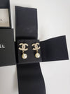 CC Metal Logo Pearl Earrings Gold - CHANEL - BALAAN 4