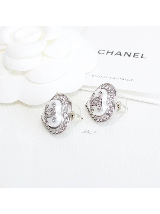 stud earrings metal strass silver pearly white crystal - CHANEL - BALAAN 5