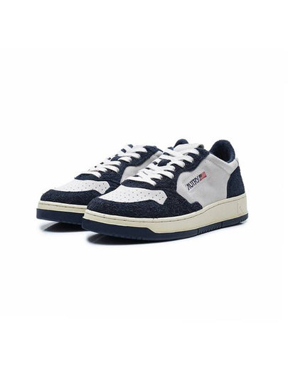 Medalist Low Top Sneakers Navy - AUTRY - BALAAN 2