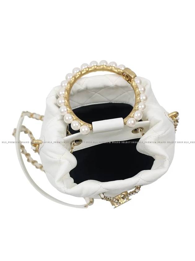 Small white bucket bag AS2608 - CHANEL - BALAAN 6