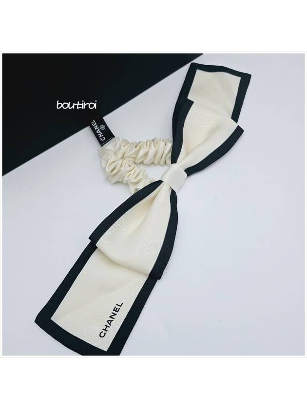 Hair Chouchou Silk Ribbon Hair Band White AA7530 - CHANEL - BALAAN 1