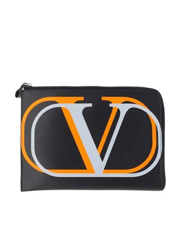 V logo clutch bag black - VALENTINO - BALAAN.