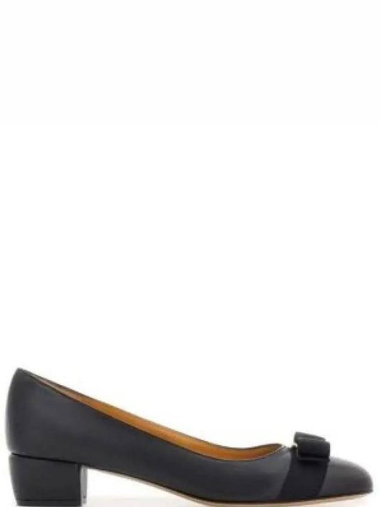 Vana Bow Pumps Black - SALVATORE FERRAGAMO - BALAAN 2