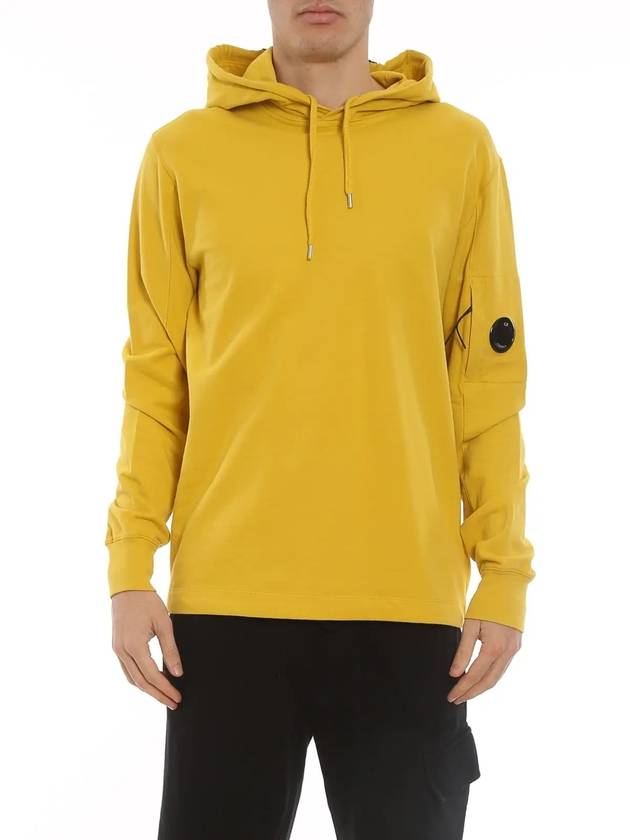 Men's Light Fleece Lens Wappen Hoodie Yellow - CP COMPANY - BALAAN 3