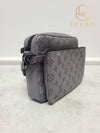 Used luxury goods Lewis It Entrasheet gray monogram shadow trio messenger bag - LOUIS VUITTON - BALAAN 3