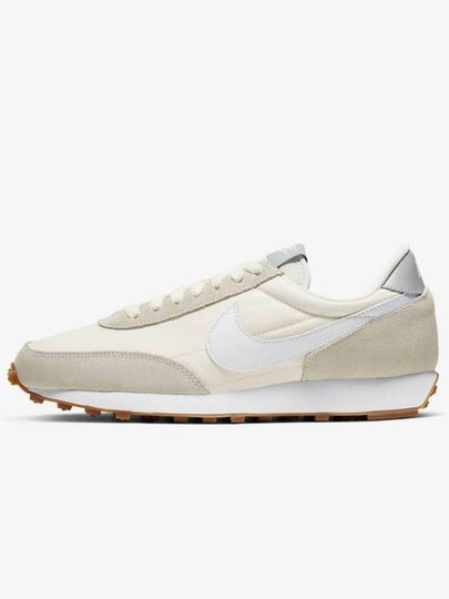 Daybreak Low Top Sneakers Ivory - NIKE - BALAAN 2