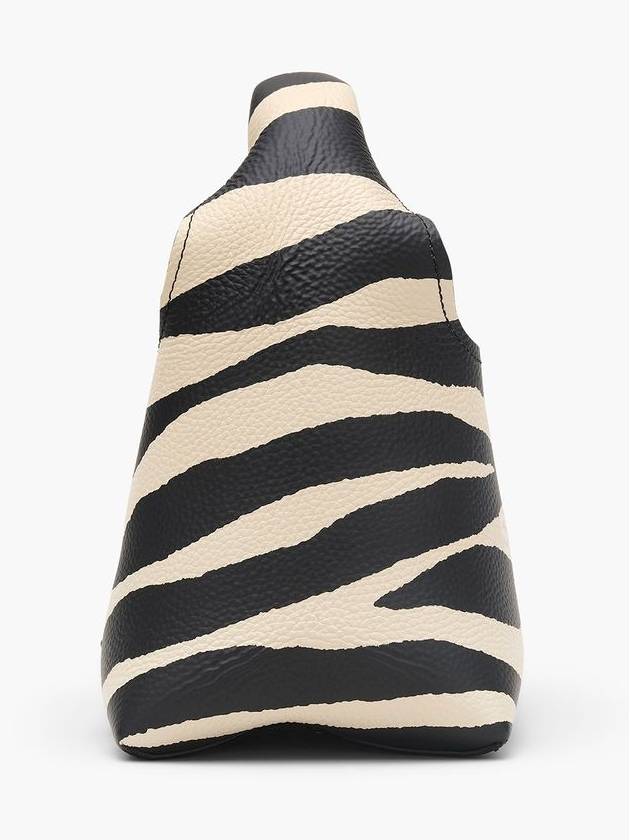 Zebra Leather The Mini Sack Black White 2F4HSH022H04 005 - MARC JACOBS - BALAAN 3