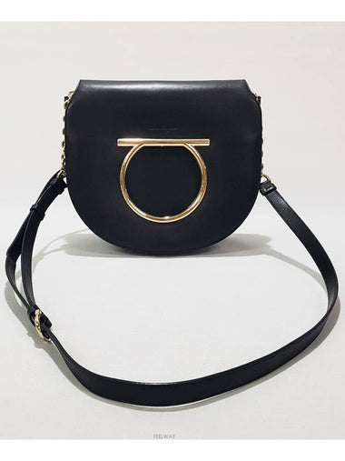 Ferragamo Gancini Flap Bag Medium - SALVATORE FERRAGAMO - BALAAN 1