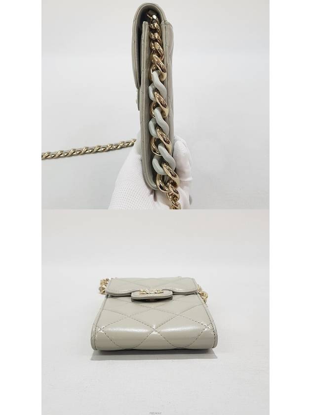 women cross bag - CHANEL - BALAAN 4