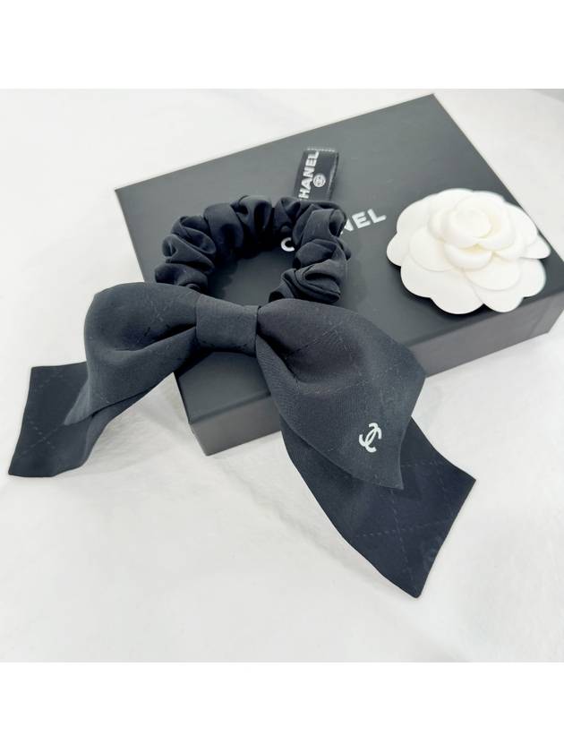 CC logo ribbon hair scrunchie silk scrunch tripe band black AAA374 - CHANEL - BALAAN 2