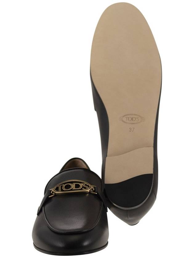 Leather loafer with accessory - TOD'S - BALAAN 5