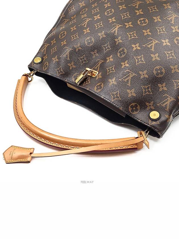 Monogram Gaia shoulder bag - LOUIS VUITTON - BALAAN 4