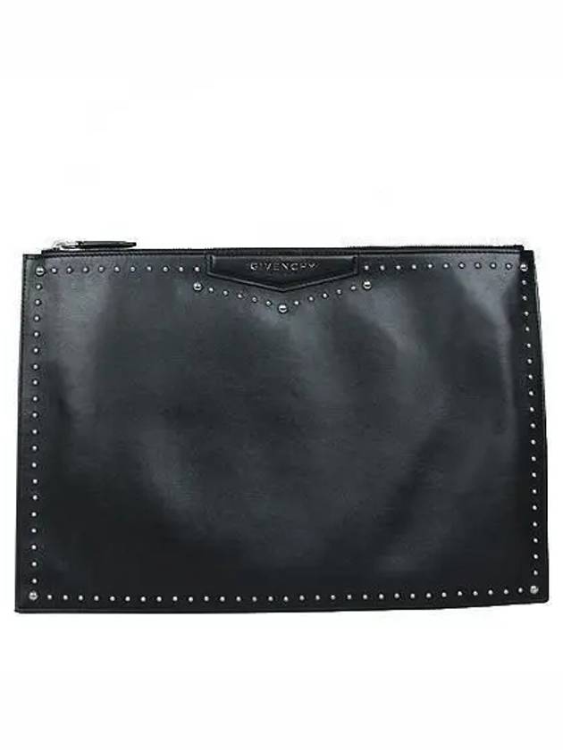 BC06822681 Silver logo studded black leather unisex clutch bag - GIVENCHY - BALAAN 1