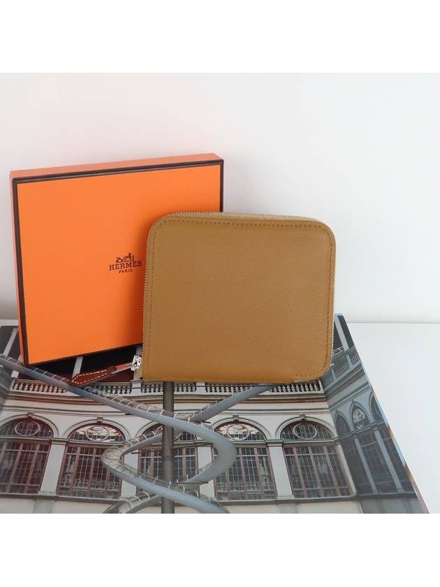 PORTEFEUILLE SILK IN COMPACT Zipper Half Wallet Caramel H085263CK AB - HERMES - BALAAN 5