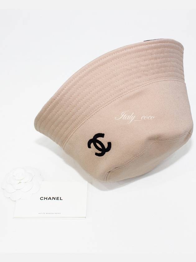 CC logo reversible doublesided bucket hat beige AA9255 B13542 NP711 - CHANEL - BALAAN 5