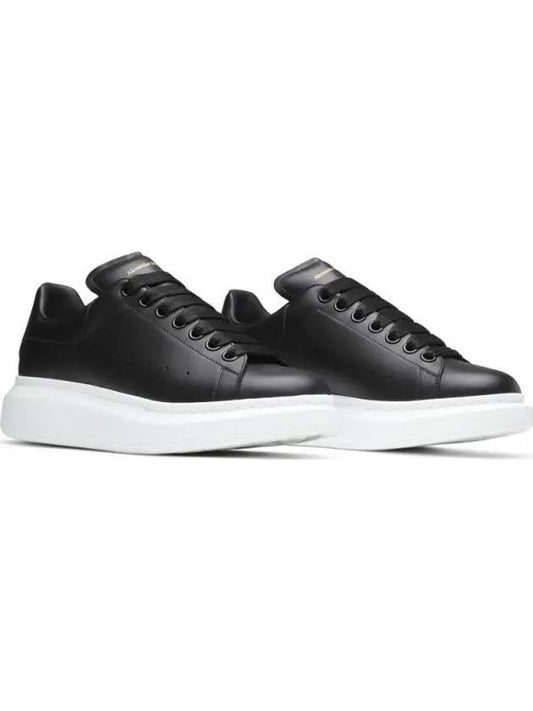 Oversized Leather Low Top Sneakers Black - ALEXANDER MCQUEEN - BALAAN 2