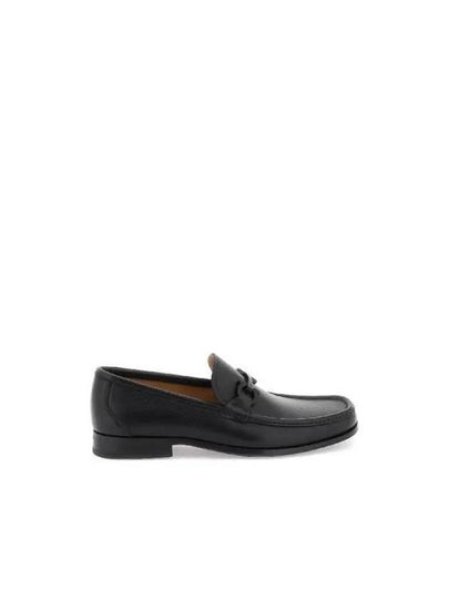 Gancini Ornament Moccasin Loafers Black - SALVATORE FERRAGAMO - BALAAN 2