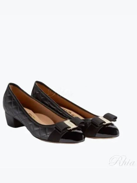 Vara Quilted Pumps Black - SALVATORE FERRAGAMO - BALAAN 2