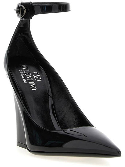 Valentino Garavani Valentino Garavani 'Vlogo Locker' Pumps - VALENTINO - BALAAN 2