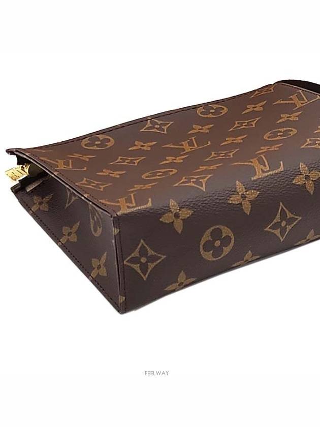 women pouch bag - LOUIS VUITTON - BALAAN 5