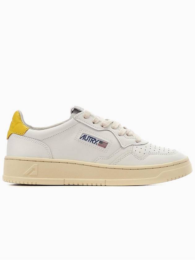 Women's Medalist Leather Low Top Sneakers White Yellow - AUTRY - BALAAN 3