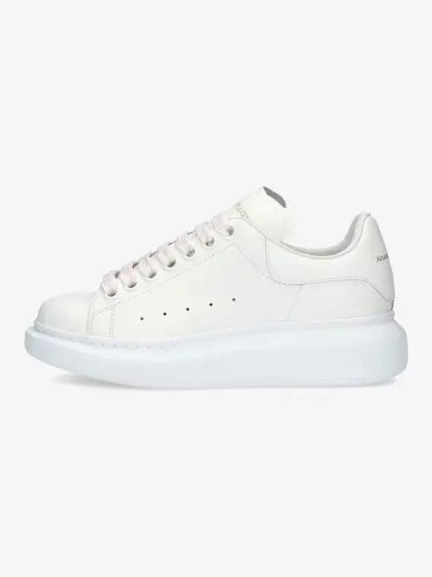 Oversized Leather Low Top Sneakers White - ALEXANDER MCQUEEN - BALAAN 2