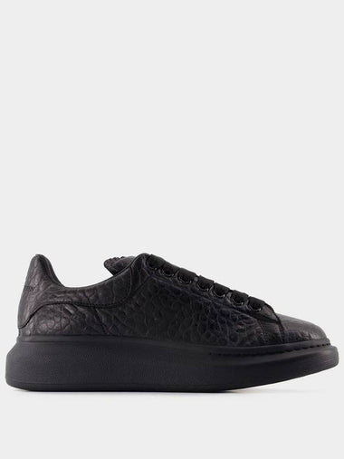 Oversized Sneakers - Alexander McQueen - Leather - Black - ALEXANDER MCQUEEN - BALAAN 1