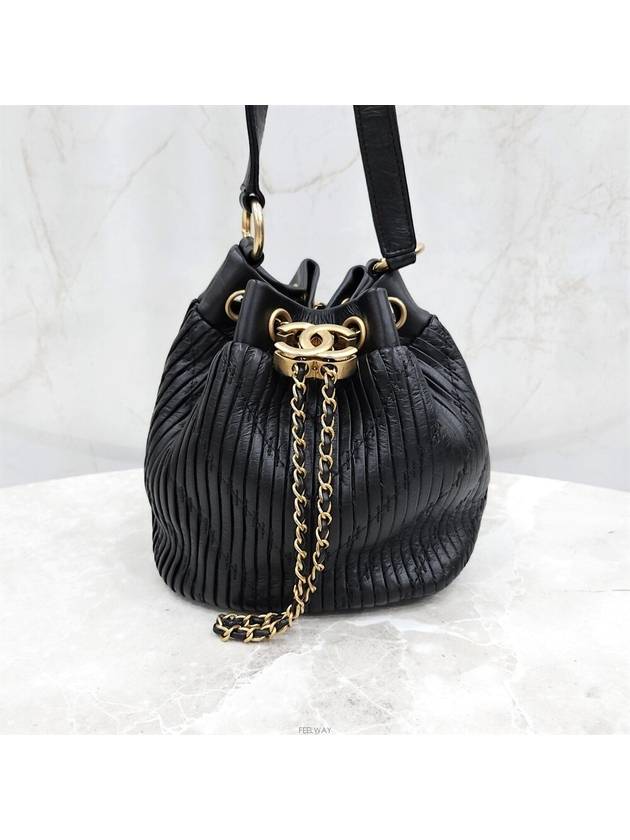 Lux You CC logo drawstring bucket bag - CHANEL - BALAAN 1