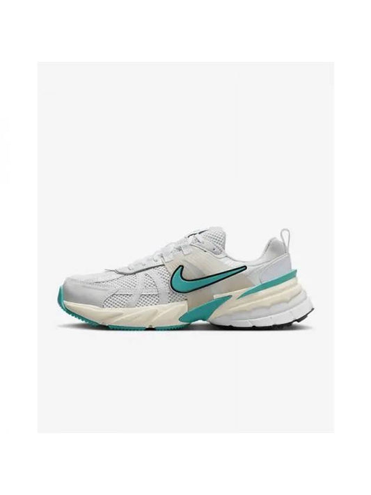 V2K Run Low Top Sneakers Dusty Cactus - NIKE - BALAAN 1