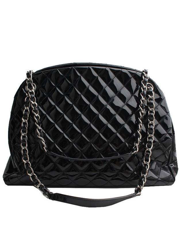 Black patent mademoiselle bowling bag - CHANEL - BALAAN 3